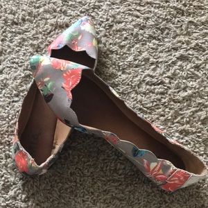 Flats- floral and great condition!
